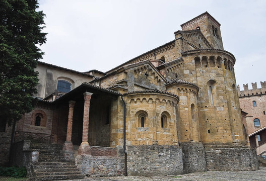 科勒加達(dá)教堂。公司arquato。Emilia Romagna。意大利.
