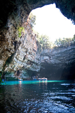 Melissani Lake；Kefalonia