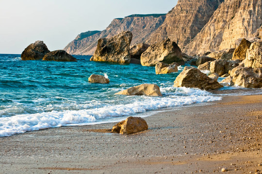 普拉蒂亞阿摩司海灘；Kefalonia