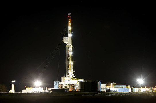 夜間鉆孔鉆機(jī)