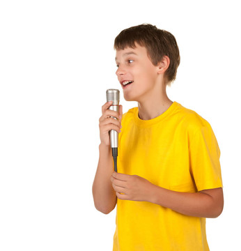 十幾歲的男孩送的一個演講