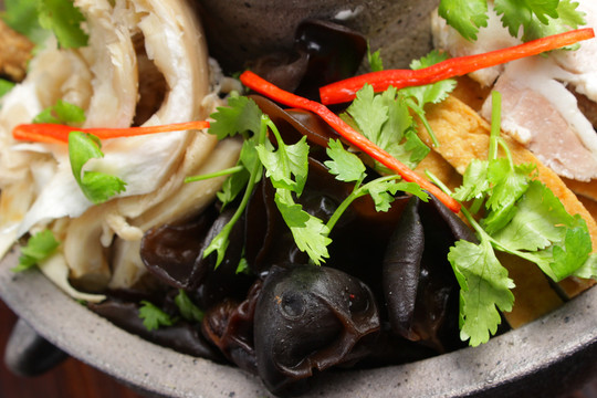 丸子燒肉木炭砂火鍋