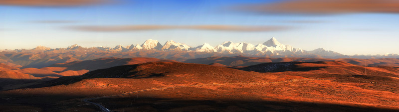 貢嘎山全景