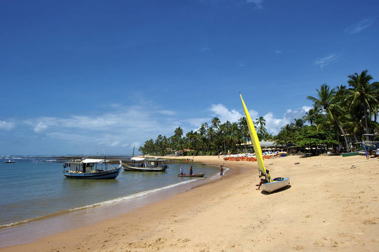 普臘亞復(fù)地；Bahia；巴西