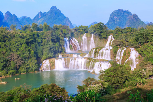 瀑布風(fēng)景
