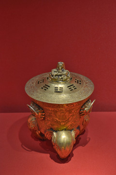 清代金蓋玉杯