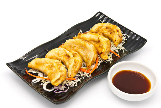 煎餃子中式烹飪