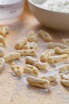 自制Cavatelli面食節(jié)面食。
