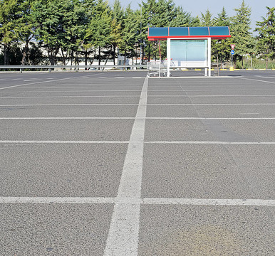 空的停車場