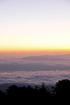 山上日落