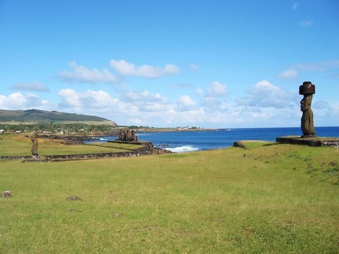 Ahu Tahai。摩艾石像復(fù)活島