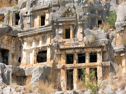 在土耳其邁拉古代墓地；