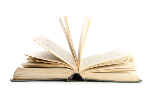 打開古老的書