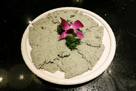 黑豆腐