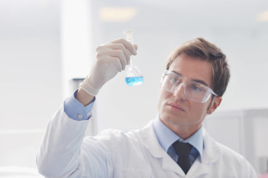 實驗室研究與科學人