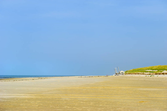 空蕩蕩的海灘