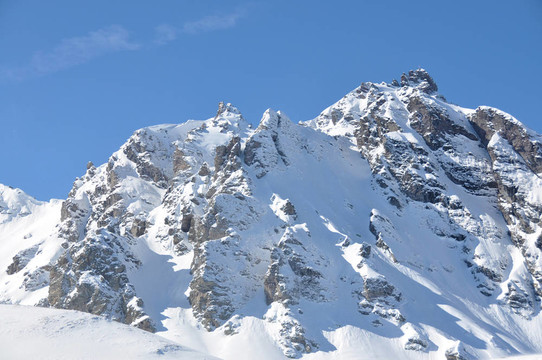 皮措爾山；瑞士著名的滑雪勝地