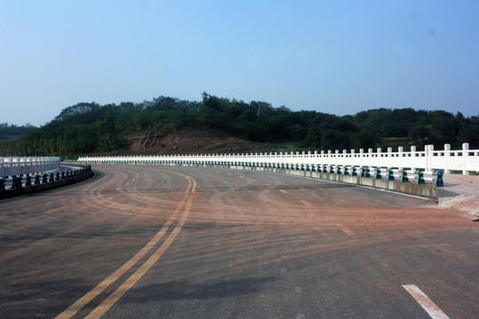 漢白玉橋