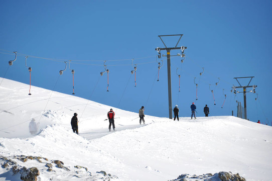 皮措爾山；瑞士著名的滑雪勝地