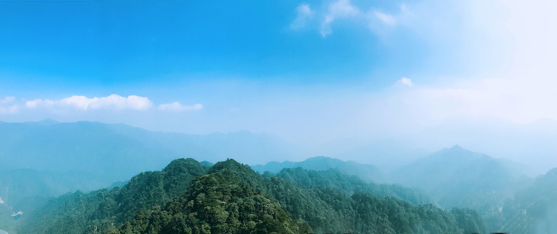 山脈全景圖