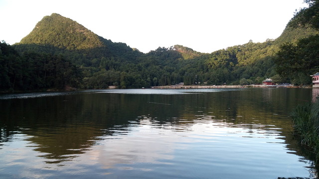 黃果山湖泊