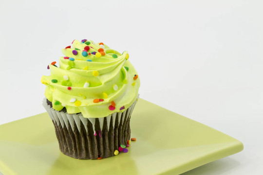 巧克力蛋糕和Green Frosting