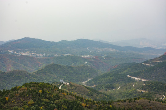綿延起伏的香山
