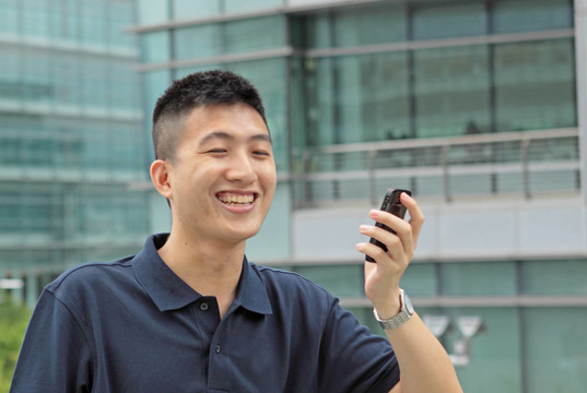 電話里的男人