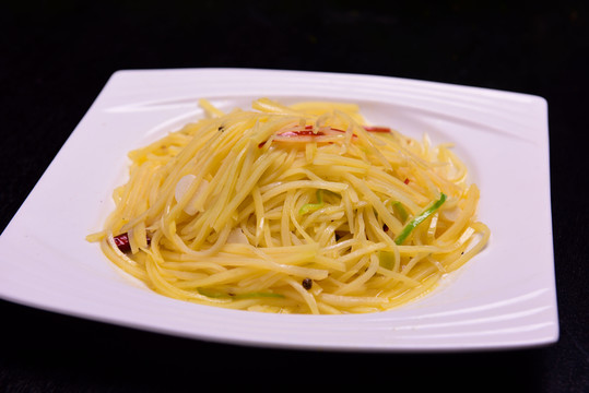 酸辣土豆絲