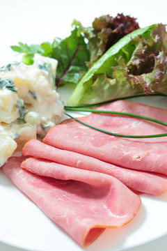 煙熏牛肉沙拉