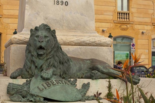 銅獅子；Trapani