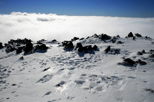 埃特納火山；西西里島被白雪覆蓋的火山