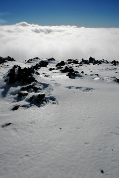 埃特納火山；西西里島被白雪覆蓋的火山