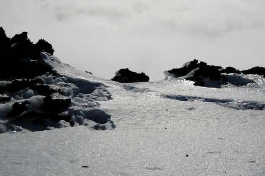 埃特納火山；西西里島被白雪覆蓋的火山
