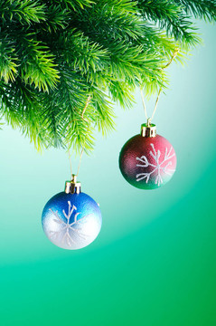 在慶祝概念圣誕樹裝飾品