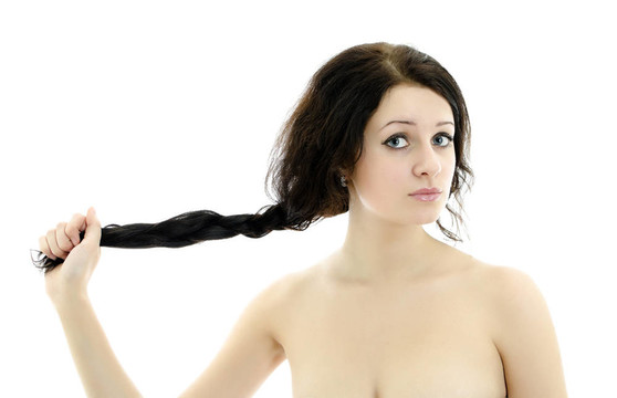 特寫美麗女人的肖像。白色孤立。