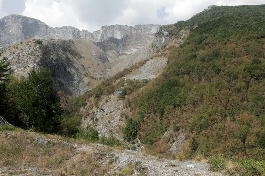 大理石采石場——濱海阿爾卑斯山脈；Carrara；托斯卡納；意大利