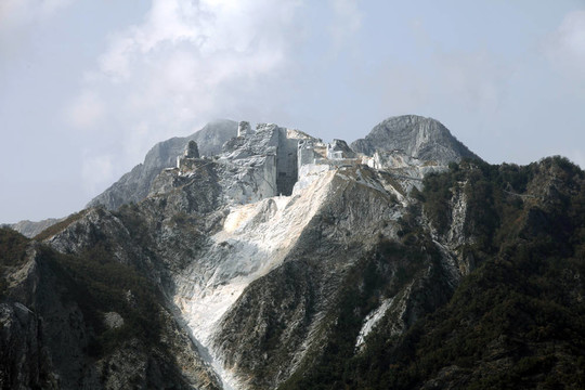 大理石采石場——濱海阿爾卑斯山脈；Carrara；托斯卡納；意大利