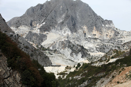 大理石采石場——濱海阿爾卑斯山脈；Carrara；托斯卡納；意大利