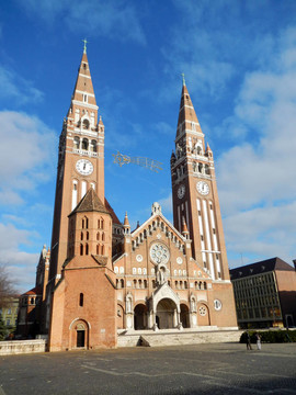 塞格德教會（Szegedi Dom）
