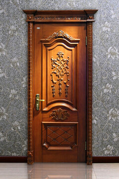 門 實(shí)木門