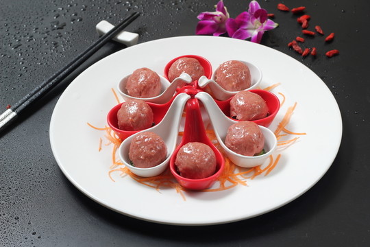 手打牛肉丸