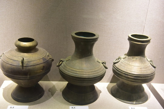 銅壺