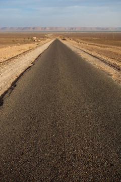 少有人走的道路在摩洛哥
