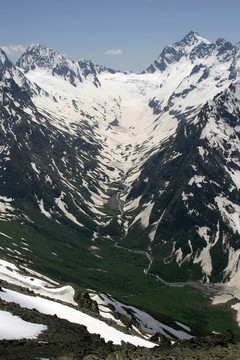 貝拉米夏季山峰