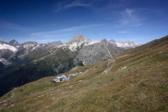 貝拉米夏季山峰