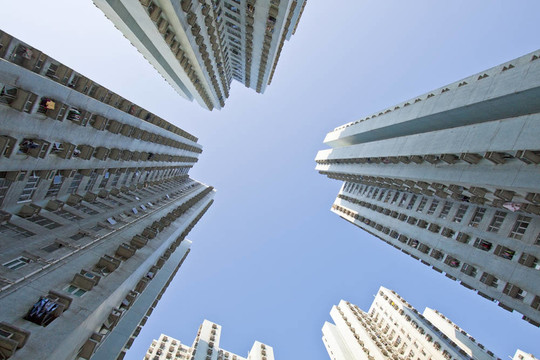 香港的公寓樓在天