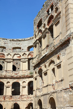 krzyztopor城堡；波蘭