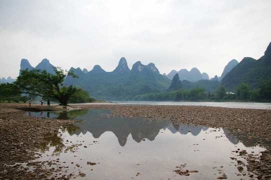 在陽朔桂林美麗的喀斯特景觀；中國