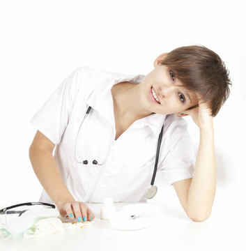 年輕女醫(yī)生等病人
